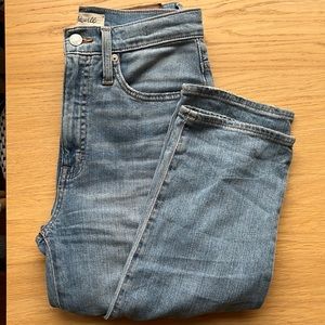 Madewell Classic Straight Size 25- Super soft